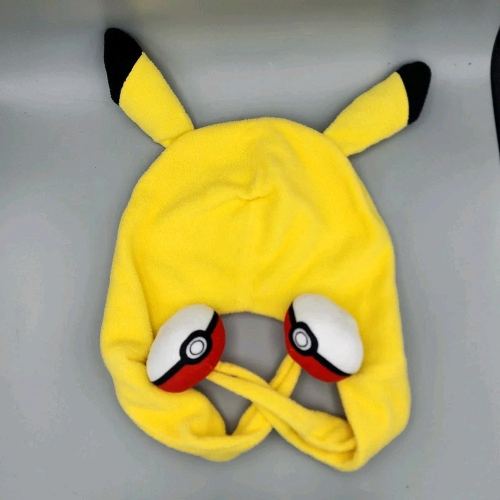 Pokemon Pikachu Beanie Hat Cap Winter Big Face PokeBalls Yellow Electric 2017